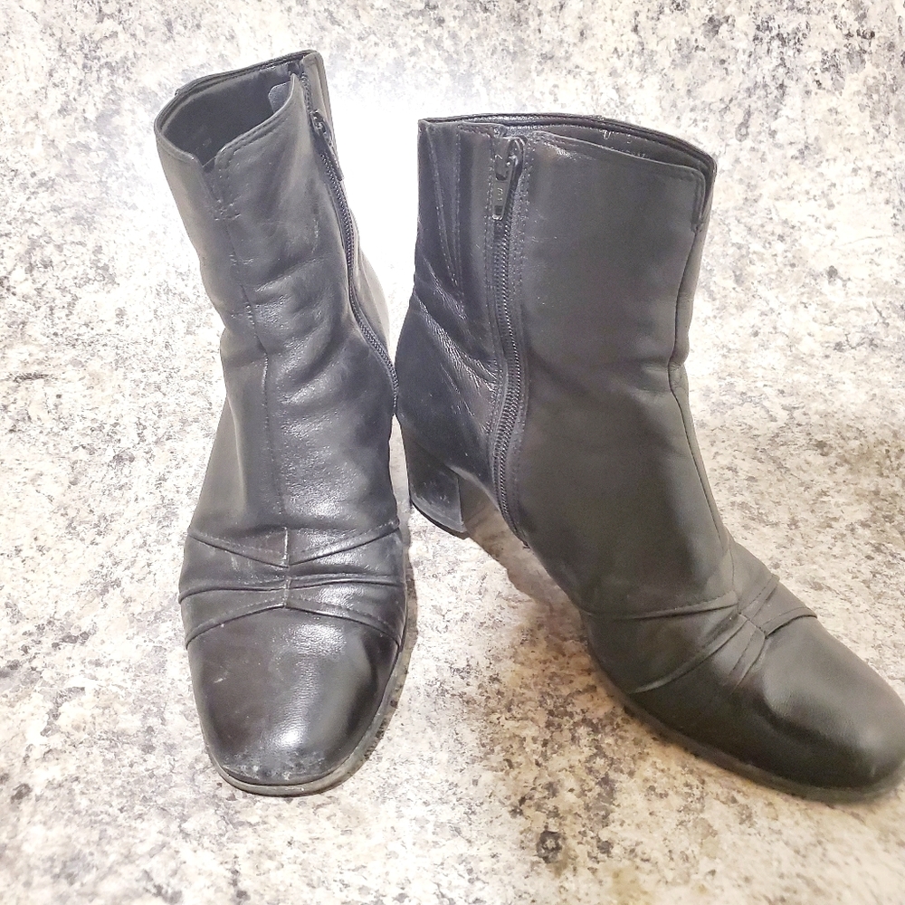 K by Clarks Ankle Boots Size UK 5 US 7?